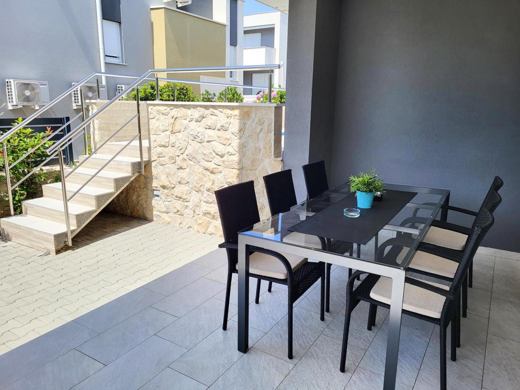 Villa Lumada Pool Apartments Novalja Exteriér fotografie